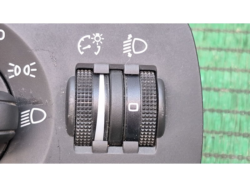 Recambio de mando luces para audi q3 (8ub, 8ug) 2.0 tdi referencia OEM IAM   
