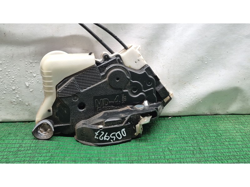 Recambio de cerradura puerta delantera derecha para toyota yaris (_p13_) 1.4 d (nlp130_) referencia OEM IAM 02030Z6 020330Z6 020