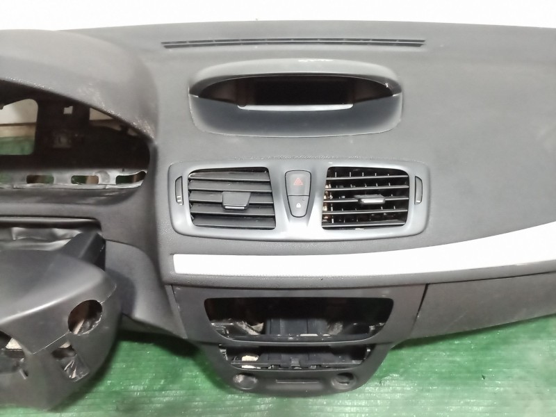 Recambio de salpicadero para renault megane iv sport tourer (k9a/m/n_) 1.6 dci 130 referencia OEM IAM   