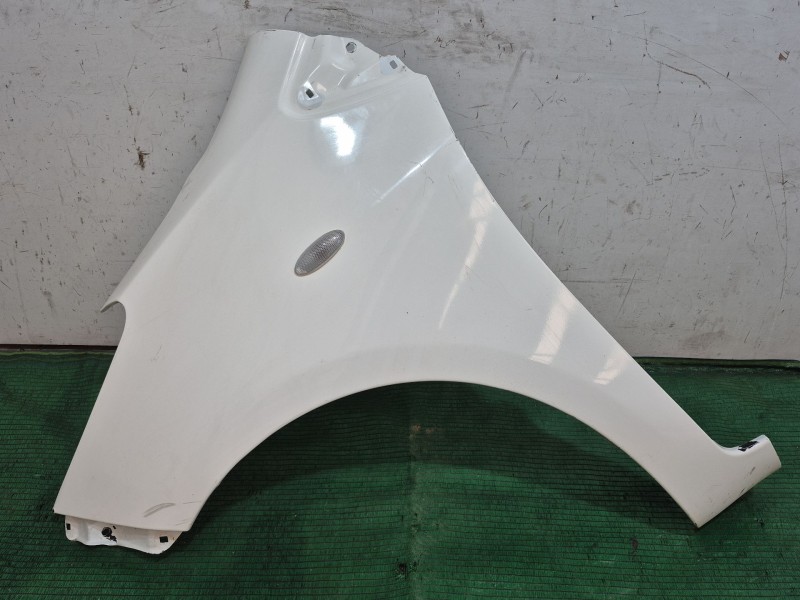 Recambio de aleta delantera izquierda para toyota yaris (_p13_) 1.4 d (nlp130_) referencia OEM IAM   