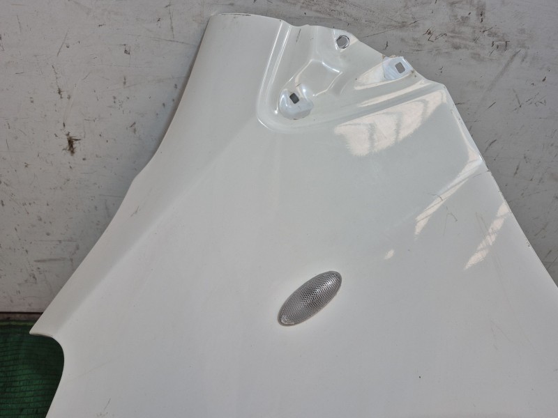 Recambio de aleta delantera izquierda para toyota yaris (_p13_) 1.4 d (nlp130_) referencia OEM IAM   