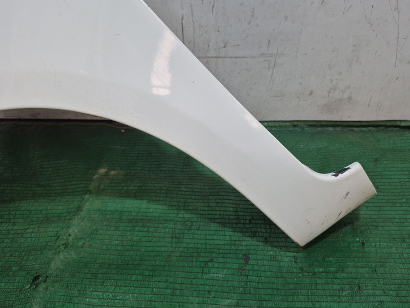 Recambio de aleta delantera izquierda para toyota yaris (_p13_) 1.4 d (nlp130_) referencia OEM IAM   