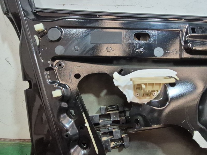 Recambio de puerta delantera izquierda para peugeot 5008 (0u_, 0e_) 2.0 hdi 150 / bluehdi 150 referencia OEM IAM   