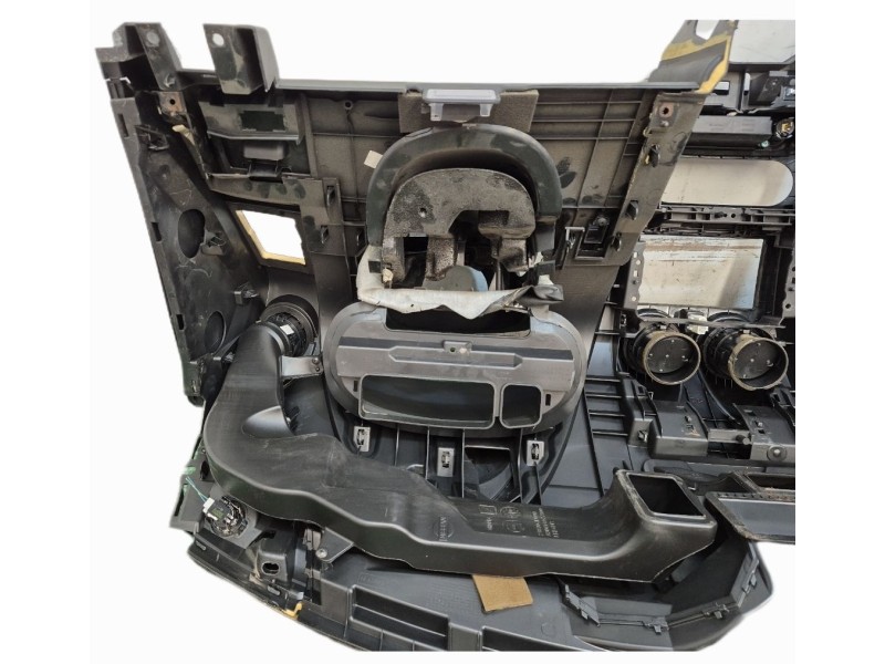 Recambio de salpicadero para nissan qashqai i (j10, nj10) 1.5 dci referencia OEM IAM 682409U100 682409U100 27870JD900