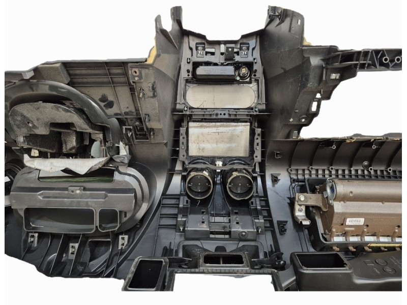 Recambio de salpicadero para nissan qashqai i (j10, nj10) 1.5 dci referencia OEM IAM 682409U100 682409U100 27870JD900