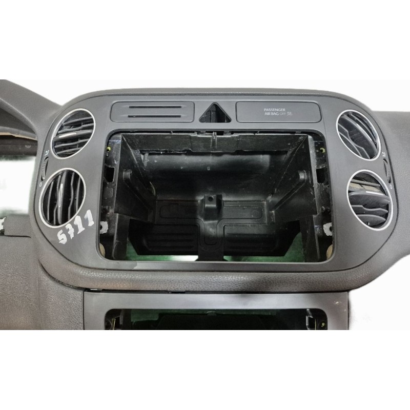 Recambio de salpicadero para volkswagen golf plus v (5m1, 521) 1.6 tdi referencia OEM IAM 5M1858295 5M1858295 5M1858295
