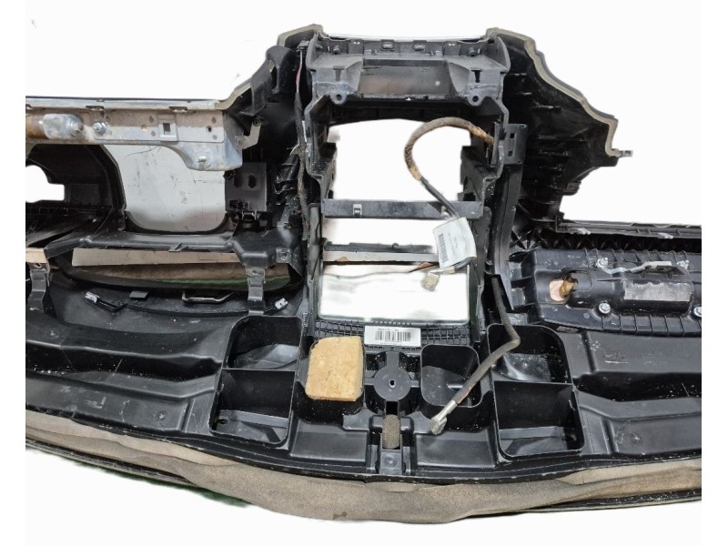 Recambio de salpicadero para mercedes-benz clase c (w204) c 200 cdi (204.001) referencia OEM IAM   