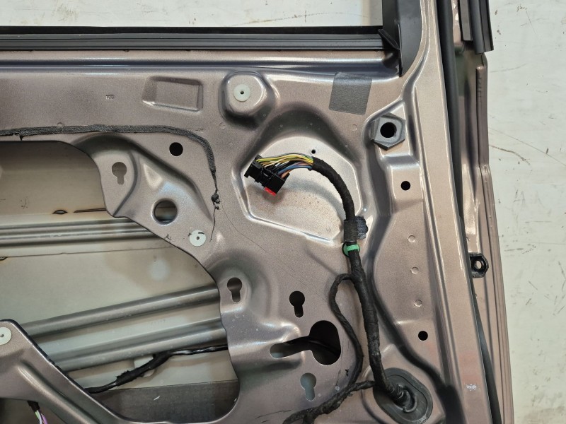 Recambio de puerta trasera izquierda para ford focus iii 1.0 ecoboost referencia OEM IAM   