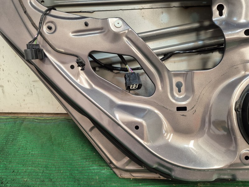 Recambio de puerta trasera izquierda para ford focus iii 1.0 ecoboost referencia OEM IAM   