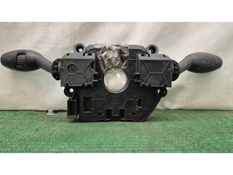 Recambio de mando multifuncion para mini mini (f55) cooper d referencia OEM IAM 4216268AI02 4216268AI02 4216268AI02