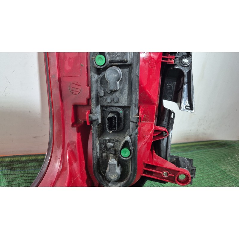 Recambio de piloto trasero izquierdo para peugeot 5008 (0u_, 0e_) 2.0 hdi 150 / bluehdi 150 referencia OEM IAM   