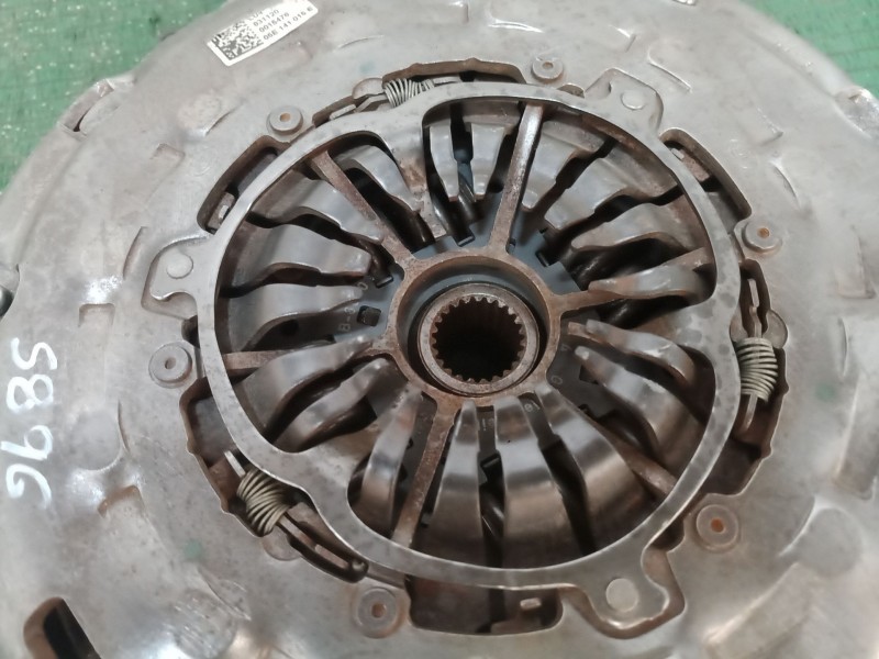 Recambio de kit embrague para volkswagen tiguan (ad1, ax1) 1.5 tsi referencia OEM IAM   