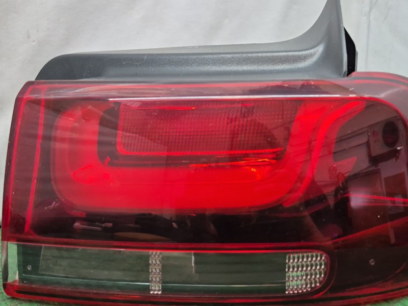 Recambio de piloto trasero derecho para citroën c4 cactus 1.2 thp 110 referencia OEM IAM 9823950280 9823950280 9823950280