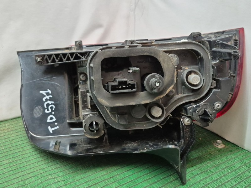 Recambio de piloto trasero derecho para citroën c4 cactus 1.2 thp 110 referencia OEM IAM 9823950280 9823950280 9823950280