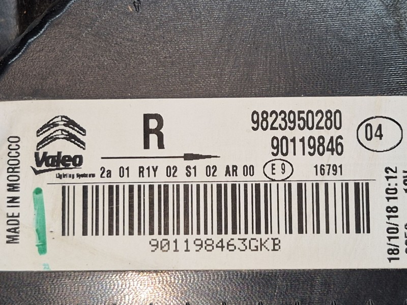 Recambio de piloto trasero derecho para citroën c4 cactus 1.2 thp 110 referencia OEM IAM 9823950280 9823950280 9823950280