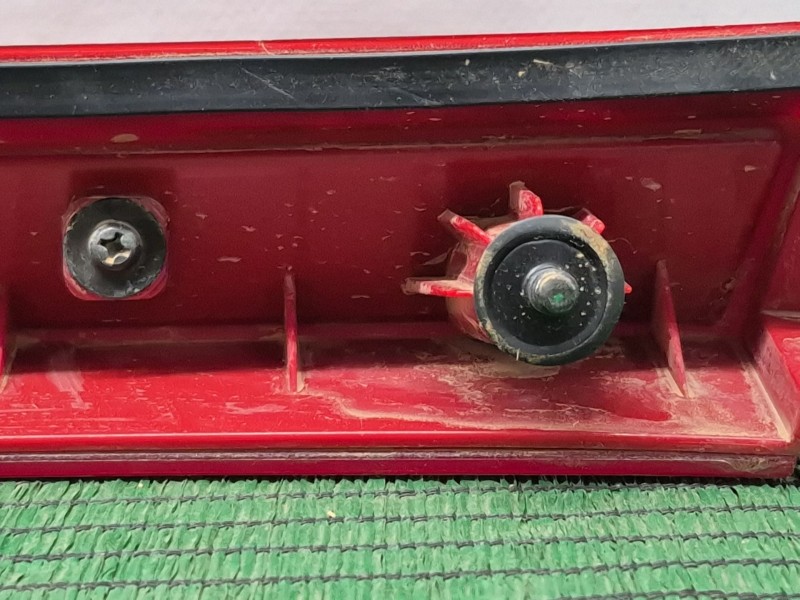 Recambio de piloto trasero central para hyundai i20 iii (bc3, bi3) 1.2 referencia OEM IAM 92409Q0100 92409Q0100 92409Q0100