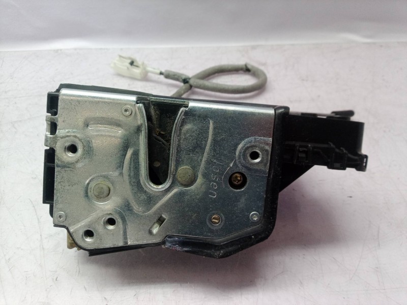 Recambio de cerradura puerta delantera derecha para bmw serie 3 berlina (e46) 320d edition advance referencia OEM IAM   