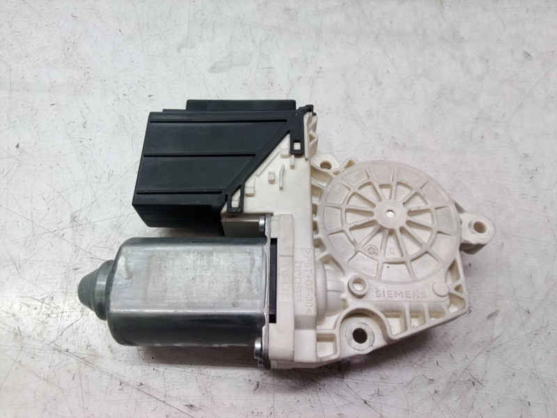 Recambio de motor elevalunas delantero derecho para seat ibiza (6l1) stella referencia OEM IAM 101386103 101386103 101386103