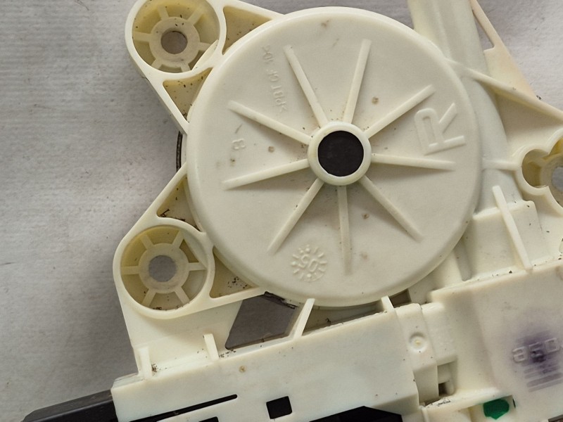 Recambio de elevalunas trasero derecho para volvo v50 (545) 1.8 referencia OEM IAM   