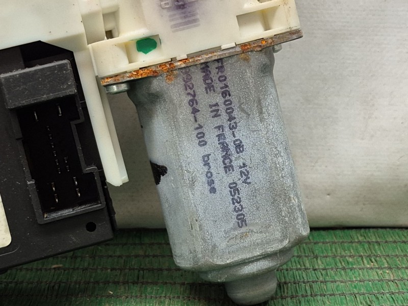 Recambio de elevalunas trasero derecho para volvo v50 (545) 1.8 referencia OEM IAM   