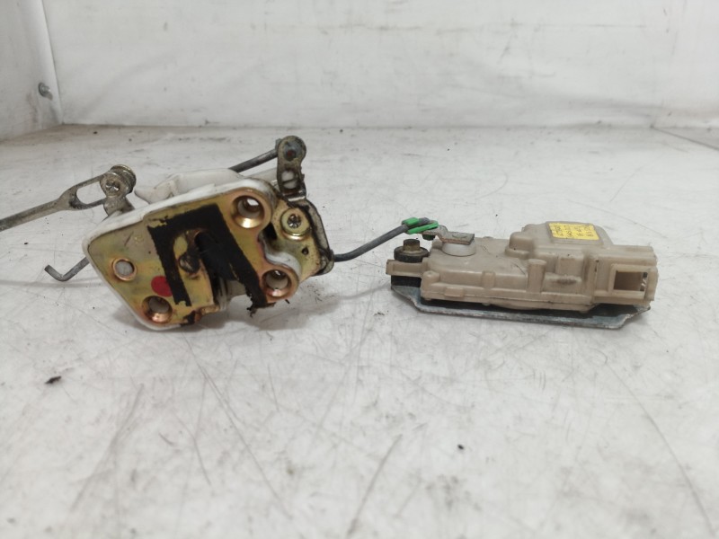 Recambio de cerradura puerta delantera derecha para isuzu rodeo referencia OEM IAM 8944500103 8944500103 8944500103