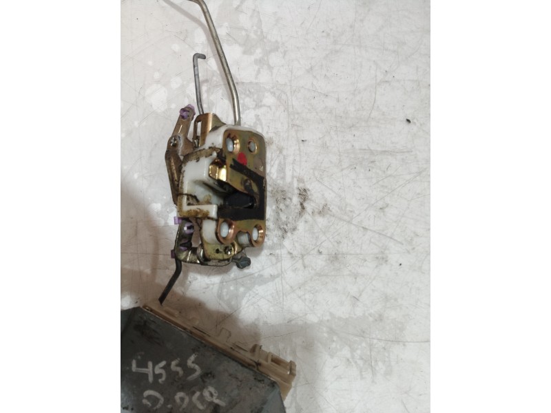 Recambio de cerradura puerta delantera derecha para isuzu rodeo referencia OEM IAM 8944500103 8944500103 8944500103