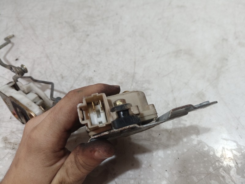 Recambio de cerradura puerta delantera derecha para isuzu rodeo referencia OEM IAM 8944500103 8944500103 8944500103