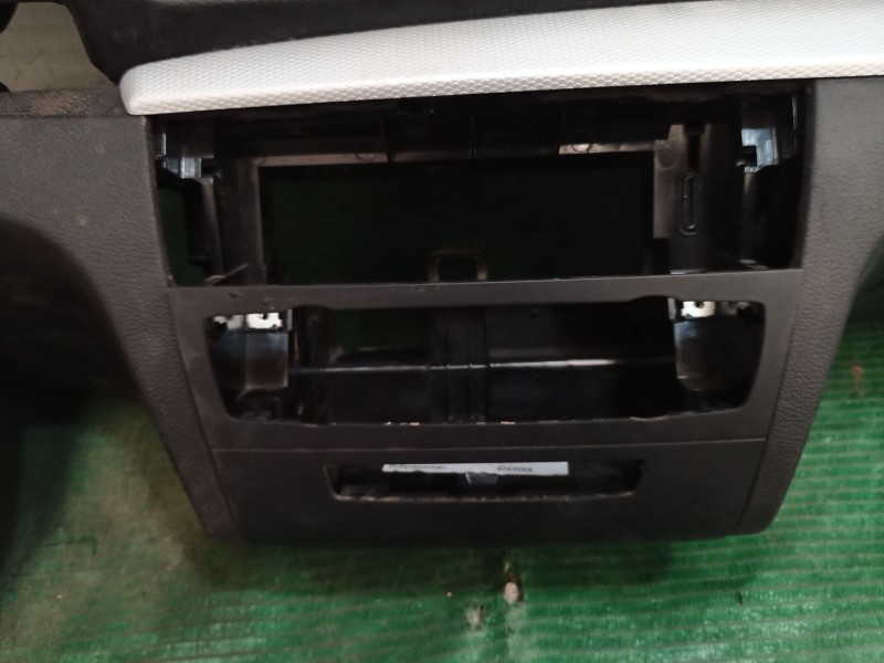 Recambio de salpicadero para bmw 1 (e87) 118 d referencia OEM IAM   