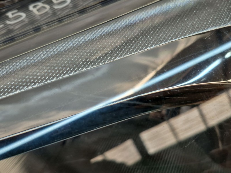 Recambio de faro izquierdo para ford focus iii 1.0 ecoboost referencia OEM IAM   