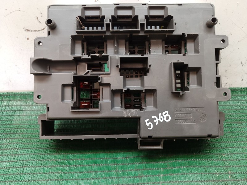 Recambio de caja reles / fusibles para bmw 1 (e87) 118 d referencia OEM IAM 106887 106887 106887