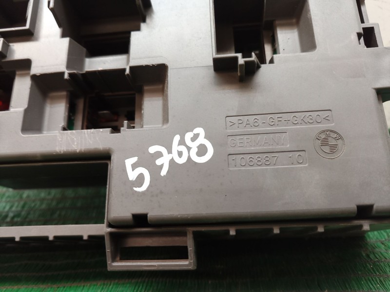 Recambio de caja reles / fusibles para bmw 1 (e87) 118 d referencia OEM IAM 106887 106887 106887