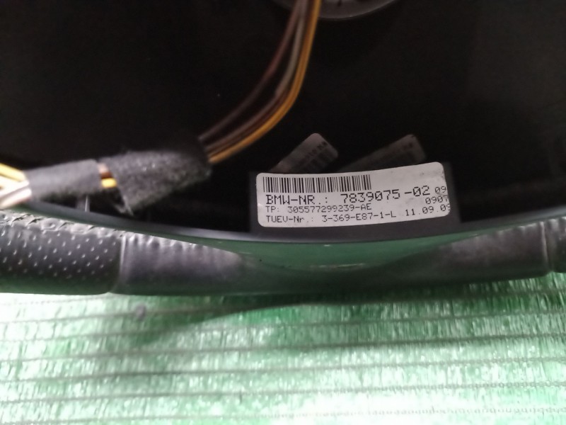 Recambio de volante para bmw 1 (e87) 118 d referencia OEM IAM   