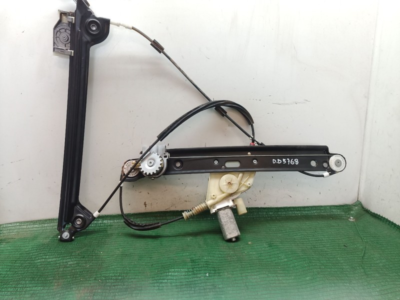 Recambio de elevalunas delantero derecho para bmw 1 (e87) 118 d referencia OEM IAM 6978846 6978846 6978846