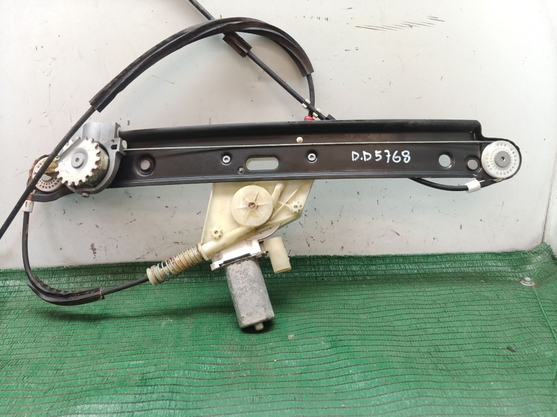 Recambio de elevalunas delantero derecho para bmw 1 (e87) 118 d referencia OEM IAM 6978846 6978846 6978846