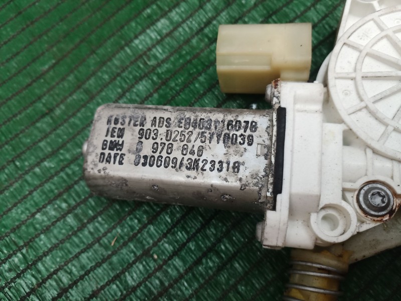 Recambio de elevalunas delantero derecho para bmw 1 (e87) 118 d referencia OEM IAM 6978846 6978846 6978846