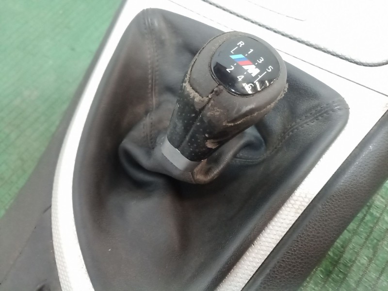 Recambio de consola central trasera para bmw 1 (e87) 118 d referencia OEM IAM   