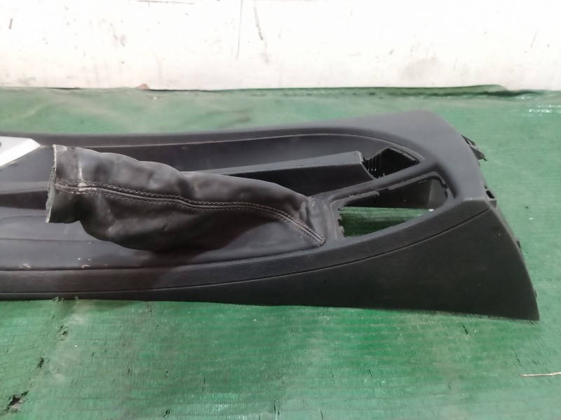 Recambio de consola central trasera para bmw 1 (e87) 118 d referencia OEM IAM   