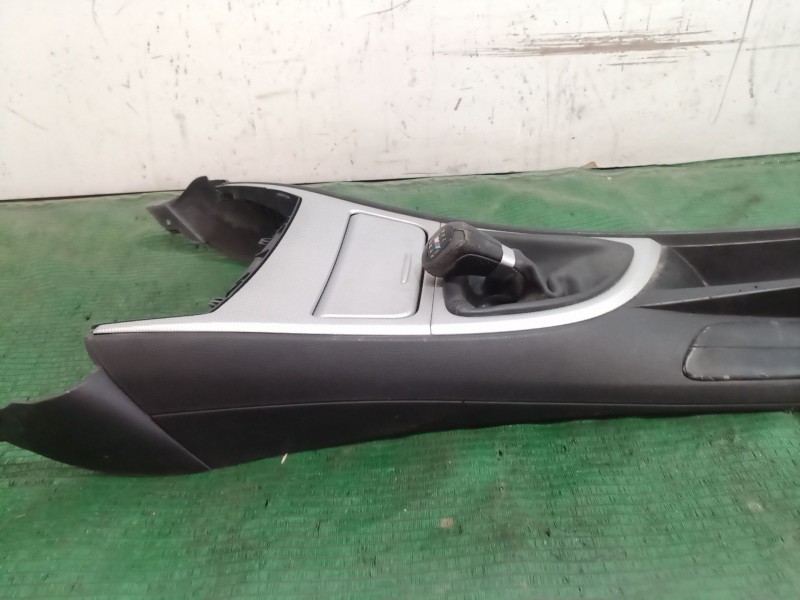Recambio de consola central trasera para bmw 1 (e87) 118 d referencia OEM IAM   