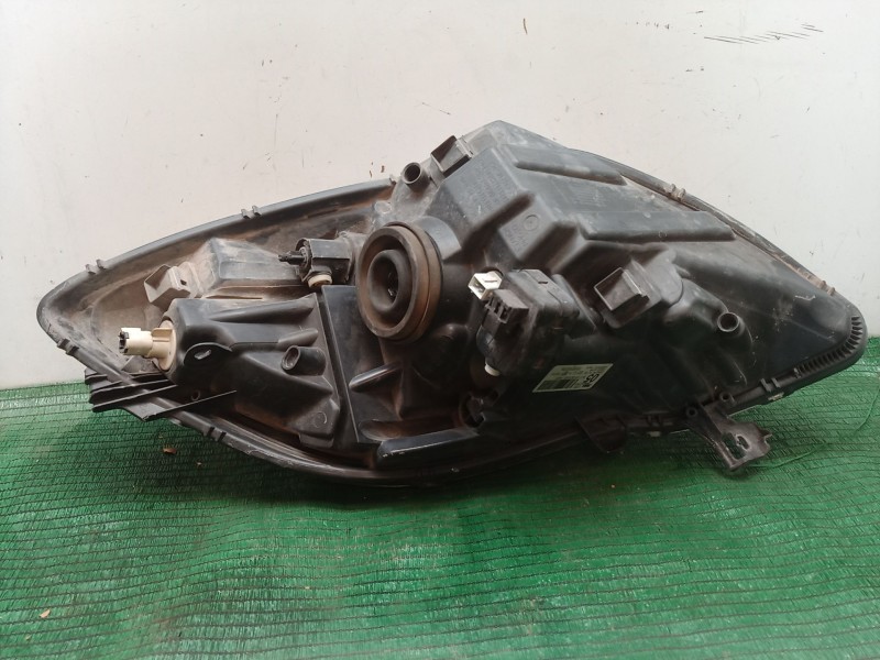 Recambio de faro derecho para toyota yaris (_p13_) 1.4 d (nlp130_) referencia OEM IAM   