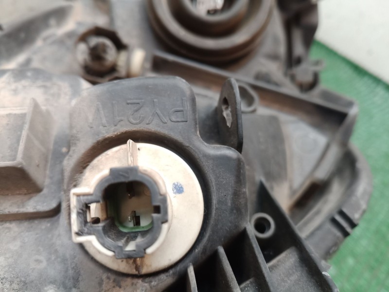 Recambio de faro derecho para toyota yaris (_p13_) 1.4 d (nlp130_) referencia OEM IAM   