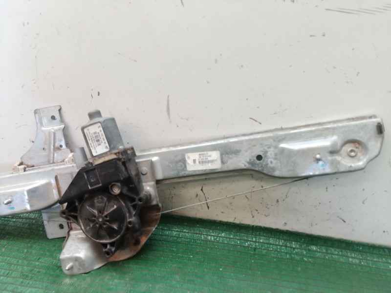 Recambio de elevalunas delantero izquierdo para peugeot 208 active referencia OEM IAM 9674254480 9674254480 9674254480