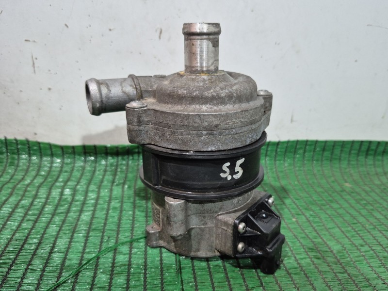 Recambio de bomba agua para audi s5 cabriolet (8f7) referencia OEM IAM    Recambio de bomba agua para audi s5 cabriolet (8f7) referencia OEM IAM