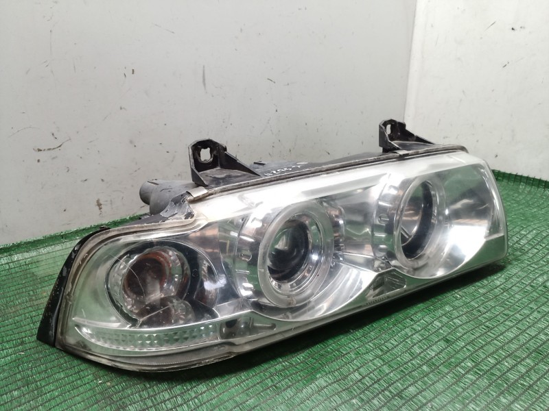 Recambio de faro derecho para bmw 3 coupé (e36) 318 is referencia OEM IAM   