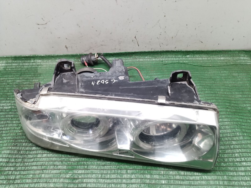 Recambio de faro derecho para bmw 3 coupé (e36) 318 is referencia OEM IAM   