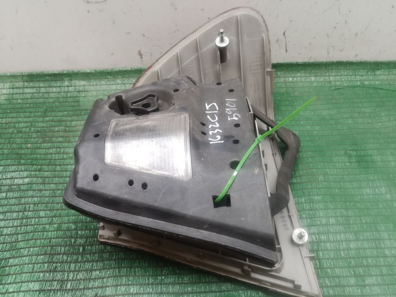 Recambio de piloto trasero izquierdo para bmw 3 (e46) 320 d referencia OEM IAM 4441911L 4441911L 4441911L