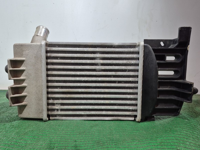 Recambio de intercooler para toyota yaris (_p13_) 1.4 d (nlp130_) referencia OEM IAM   