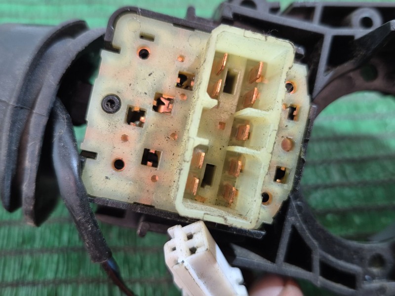 Recambio de mando multifuncion para chevrolet spark lt referencia OEM IAM   