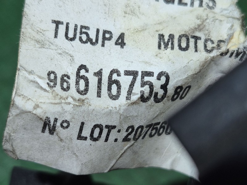 Recambio de inyector para peugeot 307 cc (s1) 1.6 referencia OEM IAM   