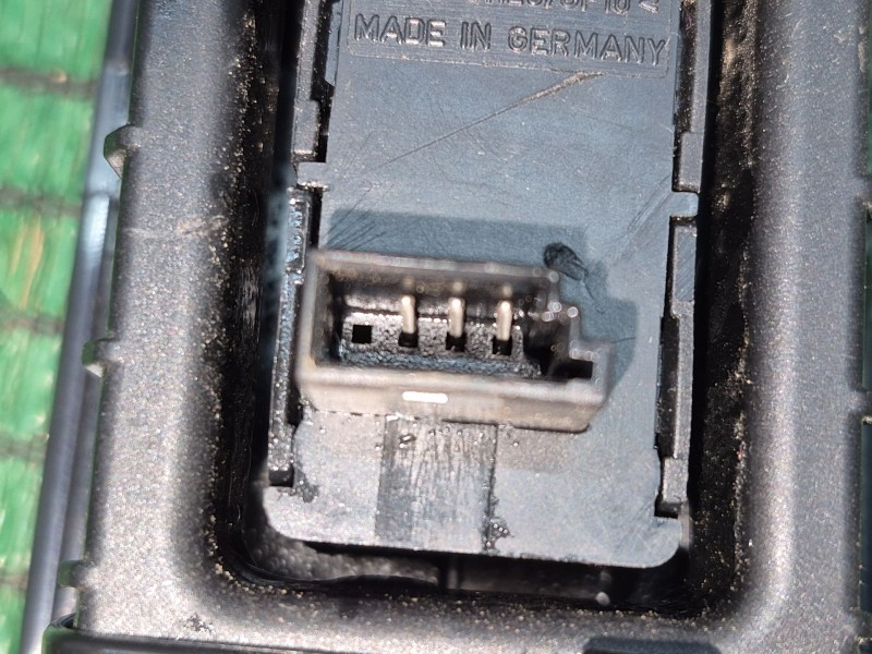 Recambio de mando elevalunas delantero derecho para bmw 1 (e87) 118 d referencia OEM IAM   