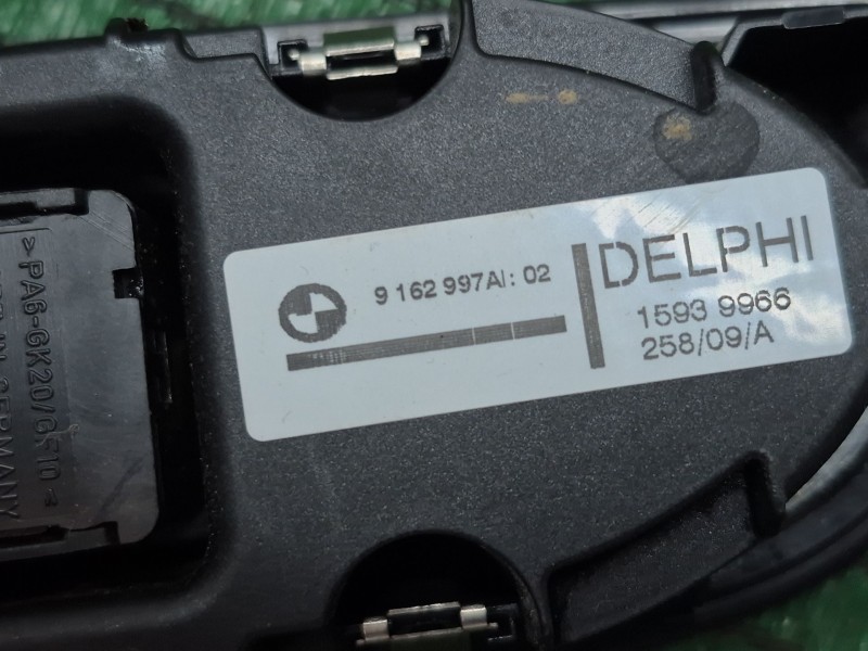 Recambio de mando elevalunas delantero derecho para bmw 1 (e87) 118 d referencia OEM IAM   